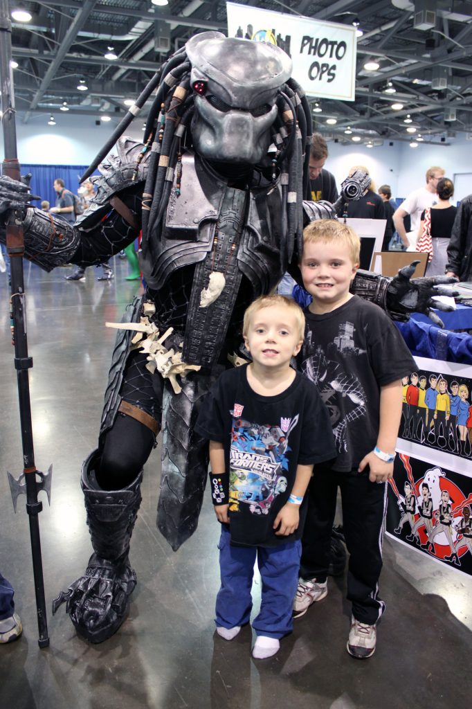 ARH and DEH with the Predator at the Columbus Ohio Comic Con.
