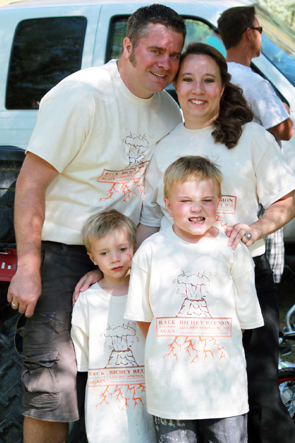 Rhett and Emmaline Hoffmeister family photo at Lava Hot Springs with ARH and DEH.